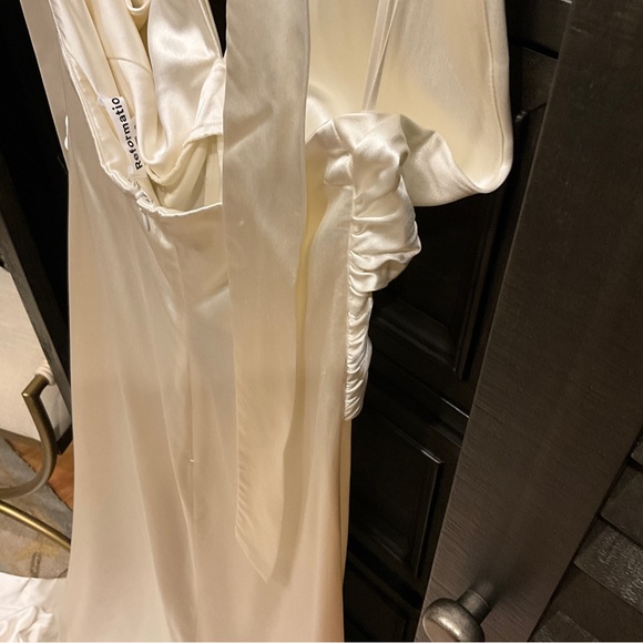 Reformation Viera brand new size 0 Bridal Wedding Silk Gown halter top Ivory - Picture 9 of 14